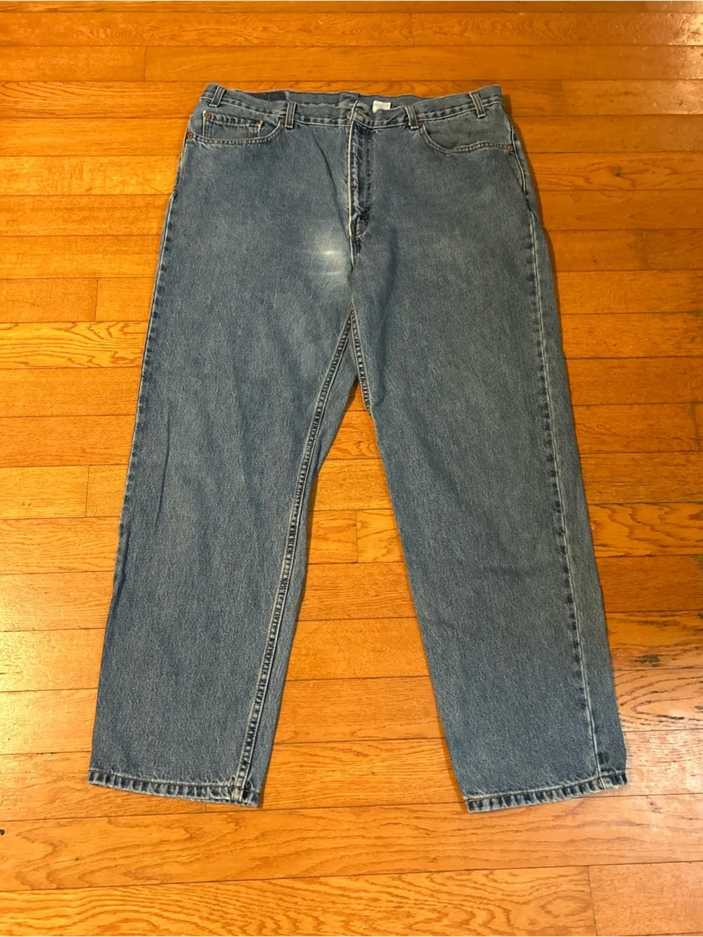 Levi's 550 Relaxed Fit Tapered Light Wash Jeans Men's Size 42x32 100% Cotton